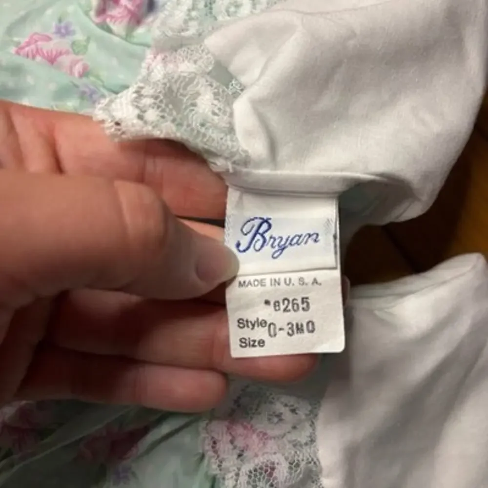 VTG Bryan & Co. Baby Girls Dress Size 0-3 Months Pastel Green Pink Floral Lace T